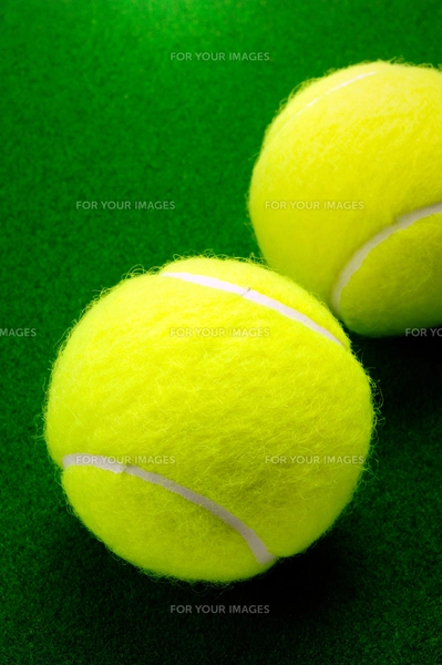 テニスボール 2個の写真素材 [FYI00312086] | ストックフォトの Qlean