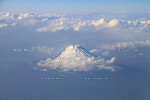 富士山と雲と日本アルプスの写真素材 [FYI00317881] | ストックフォト