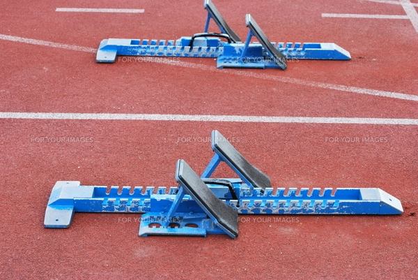 陸上競技 スターティングブロックの写真素材 [FYI00335966] | ストック