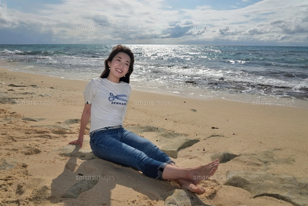 Yuko Oshima ビーチポートレート 宮古島／ビーチでポートレート撮影の写真素材 [FYI01271115