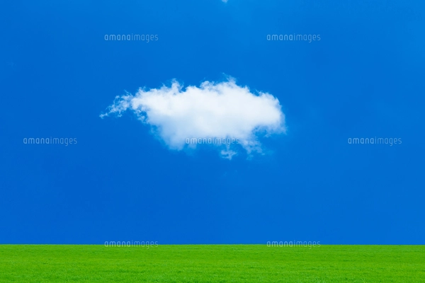 Fujio 油彩画 青空と草原の風景 緑の草原と青空に雲の写真素材 [FYI01647610] | ストックフォト