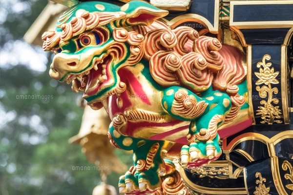 日光東照宮陽明門の随身像（随神像）(平成の大修理完成後)の写真素材