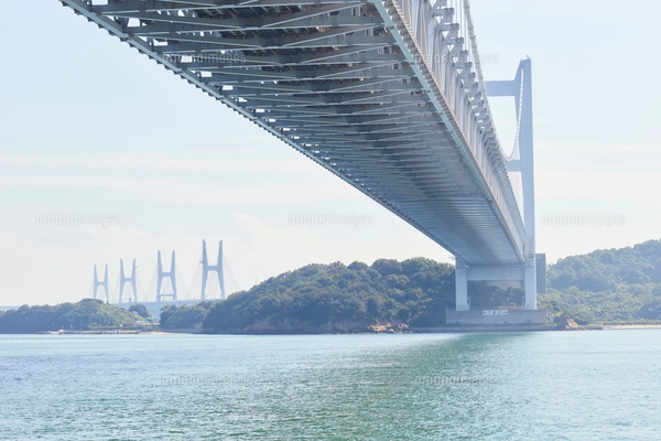 瀬戸大橋の高架下の写真素材 [FYI02738579] | ストックフォトの Qlean