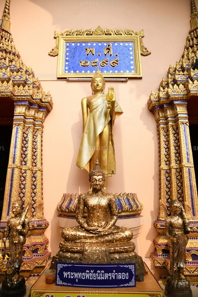 タイの寺院の仏像の写真素材 [FYI02991636] | ストックフォトの Qlean