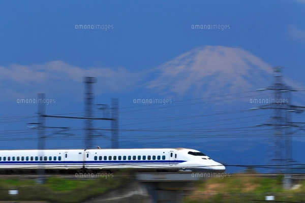 神奈川県 新幹線700系と富士山の写真素材 [FYI03005244] | ストック