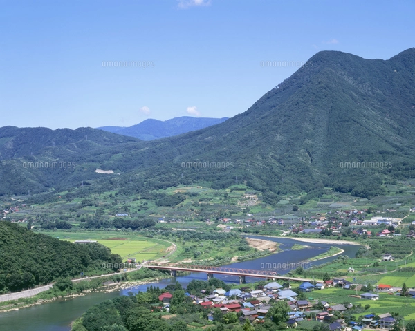 夏の千曲川の写真素材 [FYI03248153] | ストックフォトの Qlean