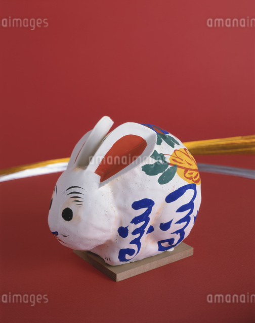 玉うさぎ 郷土玩具の写真素材 [FYI03307254] | ストックフォトの Qlean