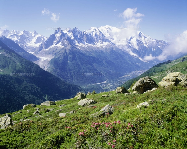 モンブラン山の写真パネル モンブラン山群の写真素材 [FYI03320042] | ストックフォトの Qlean