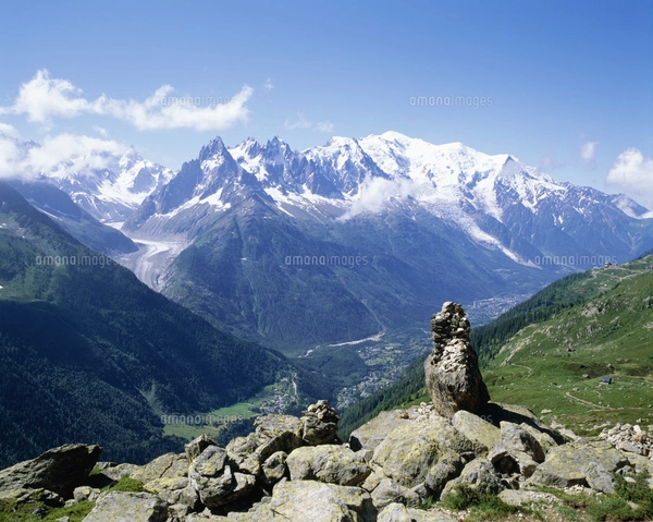 モンブラン山群の写真素材 [FYI03320042] | ストックフォトの Qlean