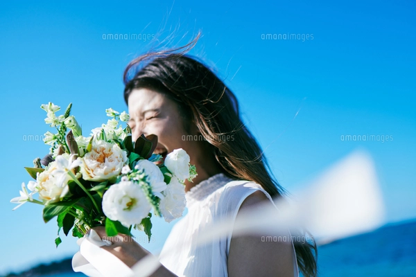 ウェディングブーケ　男女ペア ウェディング ブーケ カップル の写真素材 [FYI03403560] | ストック