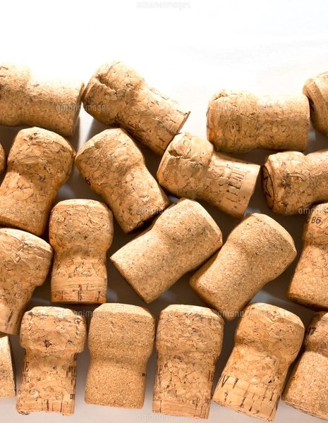 コルク ワイン コルク栓 スパークリングワインの写真素材 [FYI03443998