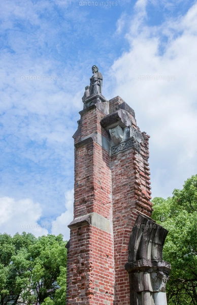 原爆投下中心地の浦上天主堂遺壁の写真素材 [FYI03844566] | ストック