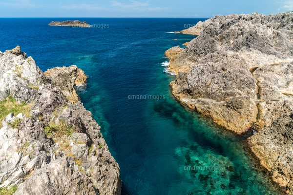 尖閣湾 日本 新潟県 佐渡市の写真素材 [FYI04287747] | ストックフォト