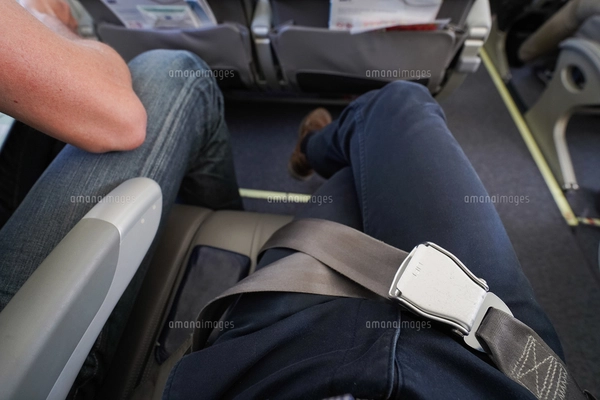 飛行機・シートベルトの写真素材 [FYI04727605] | ストックフォトの