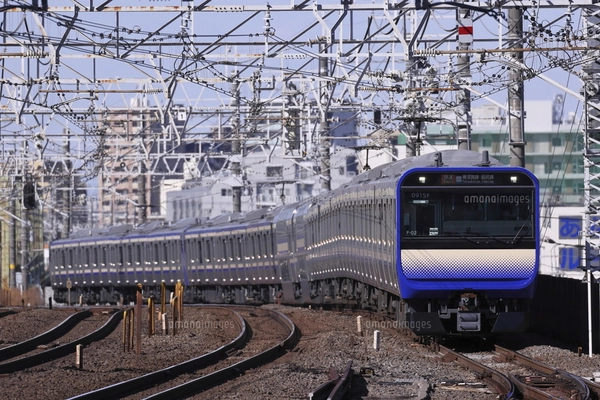 総武快速線・横須賀線 E235系1000番台の写真素材 [FYI04790759