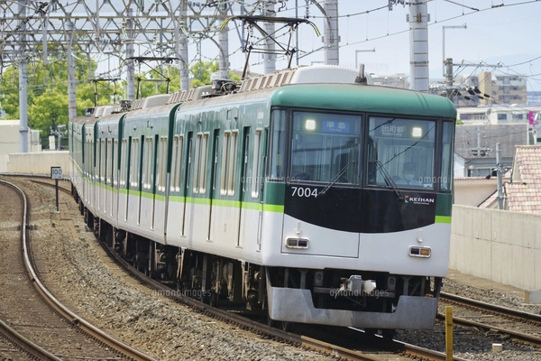 京阪電鉄 京阪本線の準急列車の写真素材 [FYI04961894] | ストック