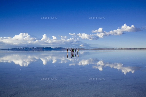 ウユニ塩湖の写真素材 [FYI03350466] | ストックフォトの Qlean Market