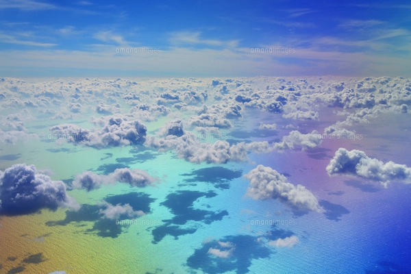 虹色に輝く海と雲海と太陽の写真素材 [FYI02474593] | ストックフォト