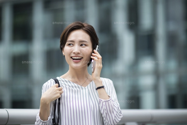 【お客】イラスト9/29受付① 接客業の男性と女性のイラストのイラスト素材 [115874123] - PIXTA