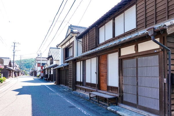 重伝建に選定される美々津の伝統的な街並みの写真素材 [FYI07788118