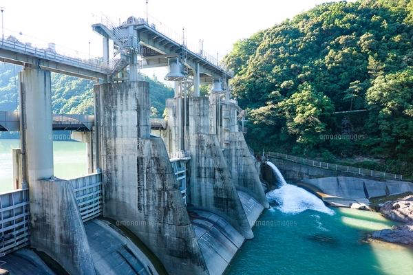 アマゾン川に沈む夕日の写真素材 [FYI00365811] | ストックフォトの