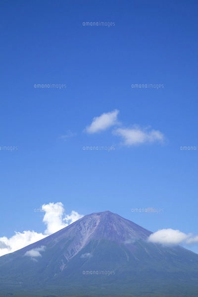 夏の富士山と白い雲の写真素材 [FYI07810958] | ストックフォトの