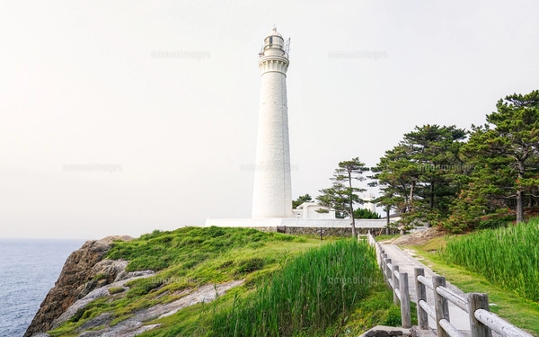 日本海に突き出た出雲日御碕灯台（島根県出雲市）の写真素材
