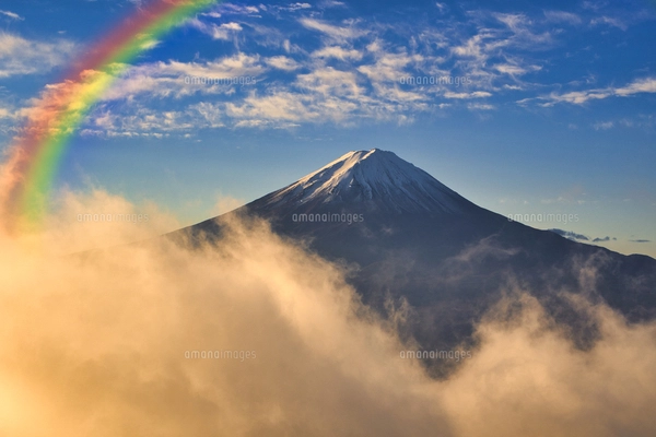 新道峠より朝の雲海と富士山の写真素材 [FYI07929690] | ストック