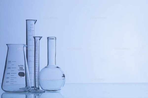 マグネシウムの棒をクエン酸水と化学反応させて水素を発生させる