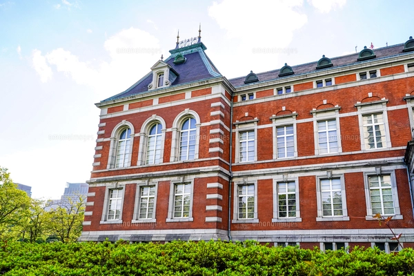ネオバロック様式で明治時代に建てられた法務省旧本館の写真素材