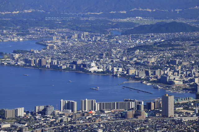 比叡山から望む琵琶湖と大津市街地 滋賀県 大津市の写真素材