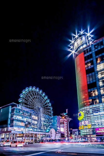 観覧車を見る錦通大津交差点クリスマス夜景の写真素材 [FYI08313632